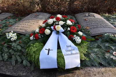 Volkstrauertag am 15. November 2020 – Gedenkfeier im „Revier Blutbuche“ Volkstrauertag am 15. November 2020 – Gedenkfeier im „Revier Blutbuche“