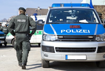 Anhörung vor dem Innenausschuss - „Gewalt gegen Polizeibeamte ist kein Kavaliersdelikt“ Anhörung vor dem Innenausschuss - „Gewalt gegen Polizeibeamte ist kein Kavaliersdelikt“