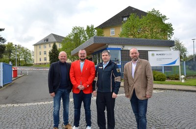 BDK Bundespolizei zu Gesprächen im AFZ Eschwege - Konzeptpapier zur „spezialisierten Ausbildung K“ stößt auf Interesse BDK Bundespolizei zu Gesprächen im AFZ Eschwege - Konzeptpapier zur „spezialisierten Ausbildung K“ stößt auf Interesse