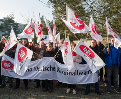 Einkommensrunde 2017: Enttäuschende Einigung erzielt! Einkommensrunde 2017: Enttäuschende Einigung erzielt!