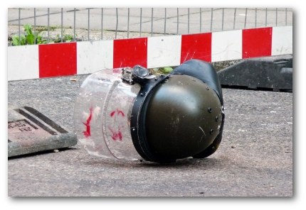 Gewalt gegen Polizeibeamte: Es reicht! Gewalt gegen Polizeibeamte: Es reicht!