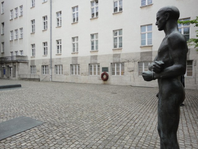 Von der Zerschlagung der Gewerkschaften zu deren Gleichschaltung vor 80 Jahren - Mahnung bis heute oder „nur“ Geschichte? Von der Zerschlagung der Gewerkschaften zu deren Gleichschaltung vor 80 Jahren - Mahnung bis heute oder „nur“ Geschichte?