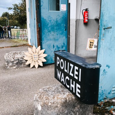 Herzlichen Glückwunsch zum Geburtstag Herzlichen Glückwunsch zum Geburtstag