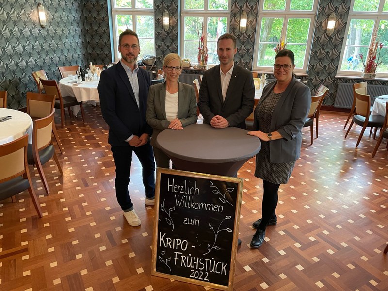 LKA-Präsidentin zu Gast beim Kripo-Frühstück LKA-Präsidentin zu Gast beim Kripo-Frühstück