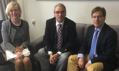 NRW-Justizminister Peter Biesenbach übernimmt Schirmherrschaft über internationale Fachtagung „Wen(n) Terror trifft“ NRW-Justizminister Peter Biesenbach übernimmt Schirmherrschaft über internationale Fachtagung „Wen(n) Terror trifft“