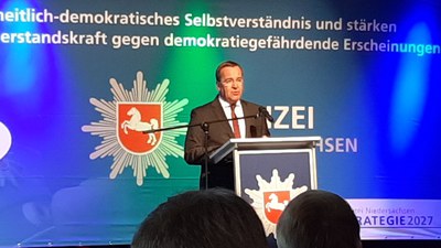Polizeischutz für die Demokratie Polizeischutz für die Demokratie