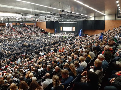 Vereidigung von 1142 neuen Polizeikommissar-Anwärterinnen und -Anwärtern Vereidigung von 1142 neuen Polizeikommissar-Anwärterinnen und -Anwärtern