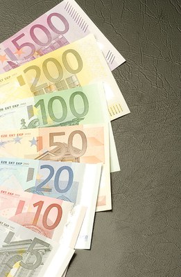 Weihnachtsgeld – Forderung nach Rücknahme der Kürzung Weihnachtsgeld – Forderung nach Rücknahme der Kürzung